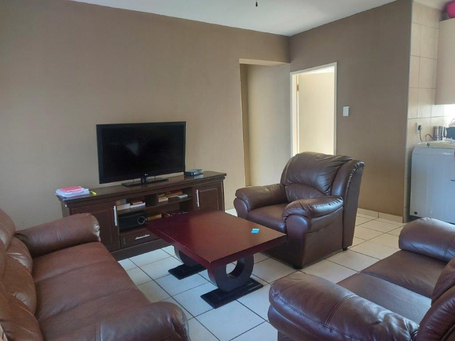 2 Bedroom Property for Sale in Rustenburg Central North West